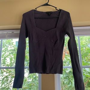 House of Harlow sweater